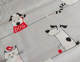 Cão Gato – Vermelho Cinza Branco Preto