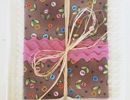 Conjuntinho Castanho - Flor botão